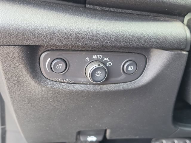 Used 2018 Buick Regal Essence w/ Driver Confidence Package #1 FWD image 28