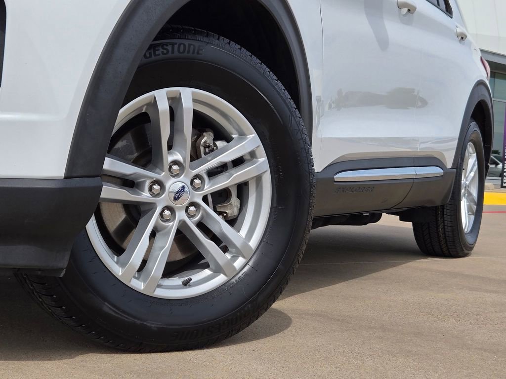 Used 2021 Ford Explorer XLT image 5