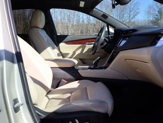Used 2017 Cadillac XT5 Premium Luxury image 42