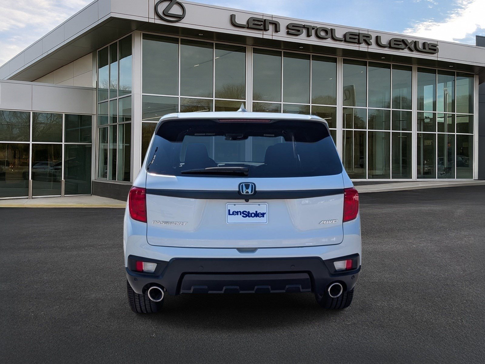 Used 2023 Honda Passport EX-L image 4