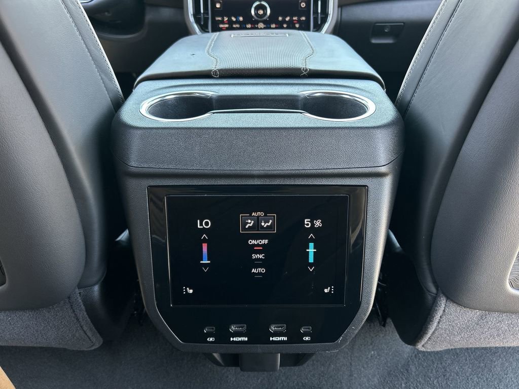 Used 2026 GMC Yukon XL Denali Ultimate AWD/4WD image 22