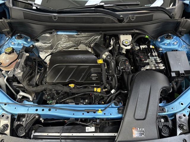 Used 2025 Chevrolet Trax RS w/ Driver Confidence Package FWD image 30