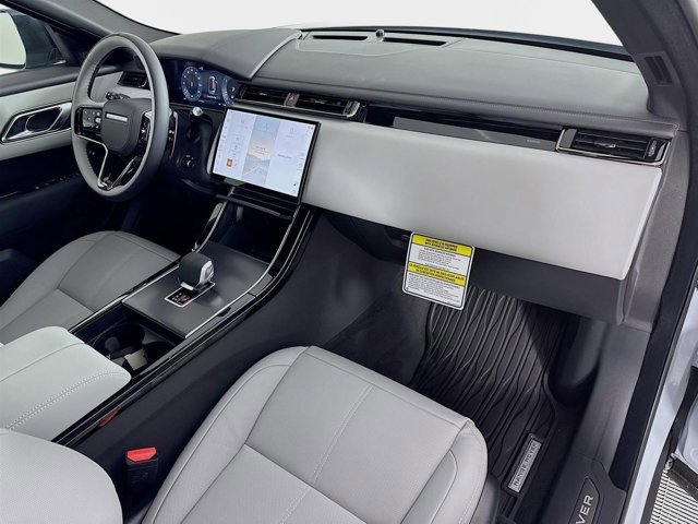 Used 2026 Land Rover Range Rover Velar Dynamic SE image 31