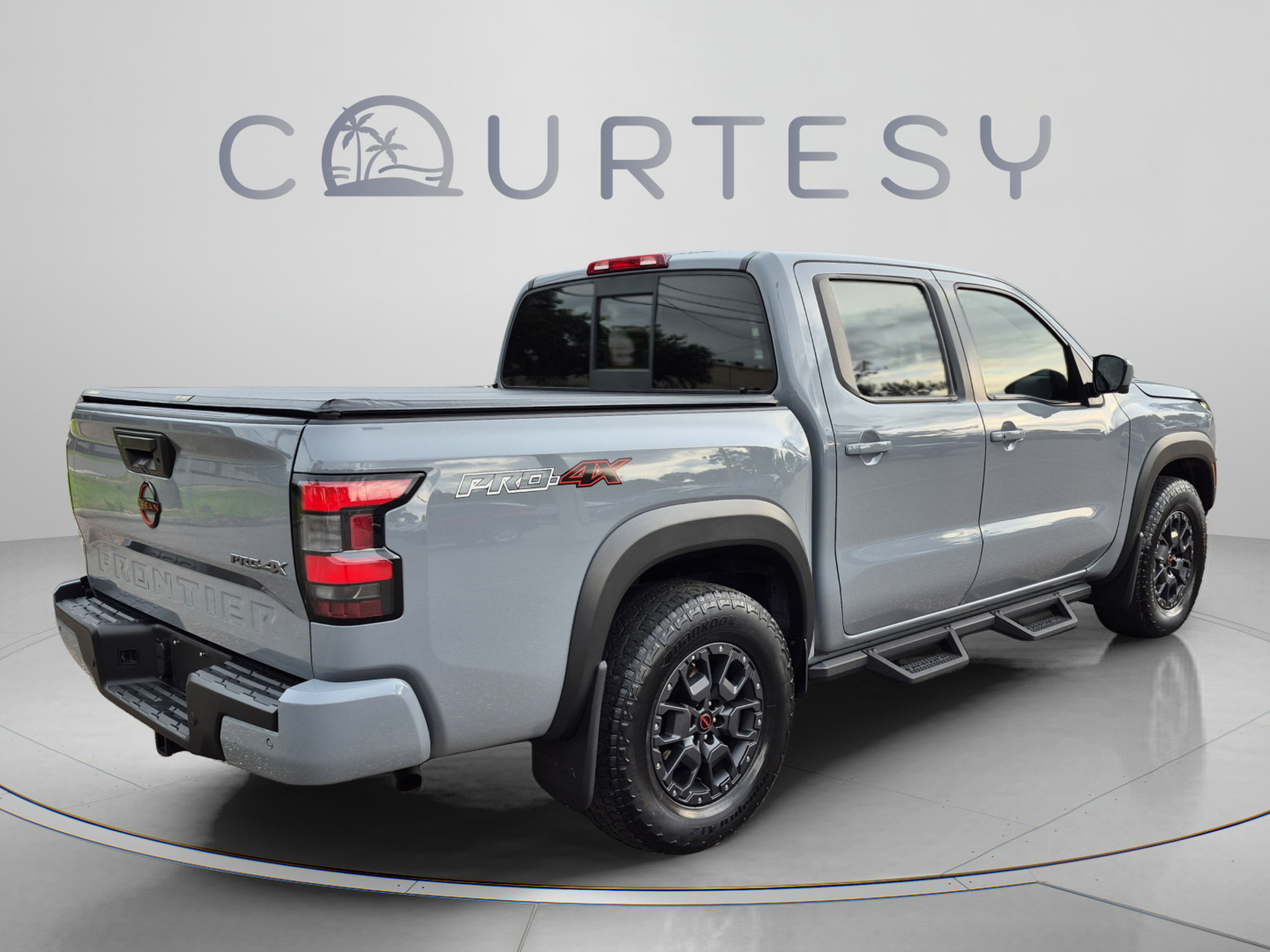 Certified 2022 Nissan Frontier PRO-4X w/ Pro-4X Premium Package AWD/4WD image 7