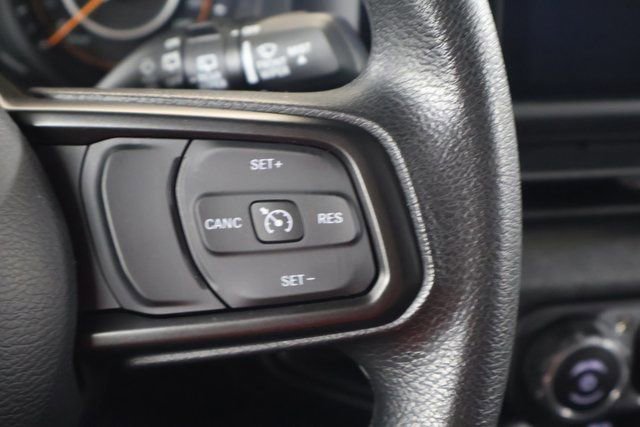 Used 2025 Jeep Wrangler Sport image 15