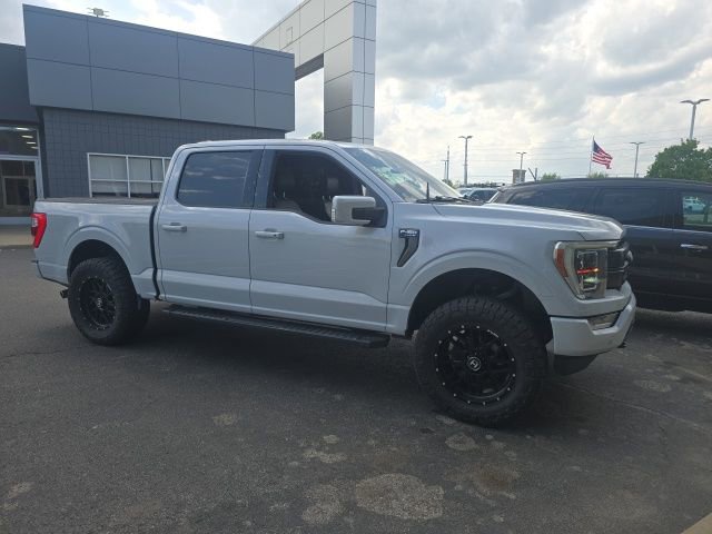 Used 2022 Ford F150 Lariat w/ Equipment Group 502A High image 3