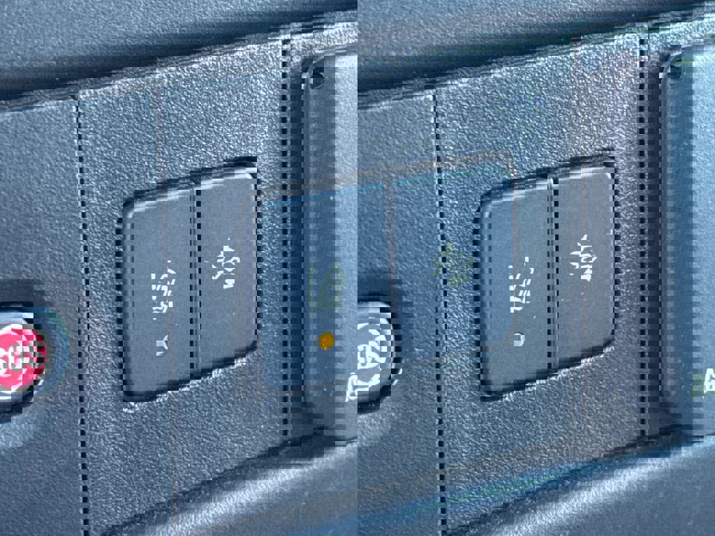 Used 2023 Chevrolet Express 3500 LT w/ LT Preferred Equipment Group image 24