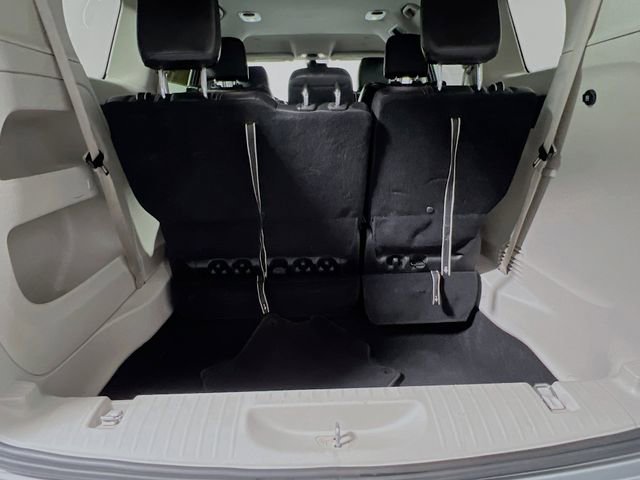 Used 2024 Chrysler Pacifica Touring-L FWD image 30