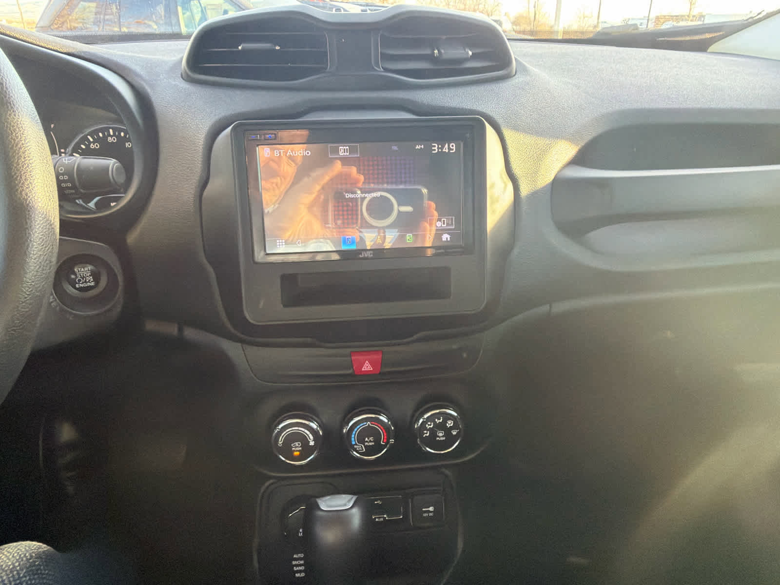 Used 2016 Jeep Renegade Sport w/ Power & Air Group image 22