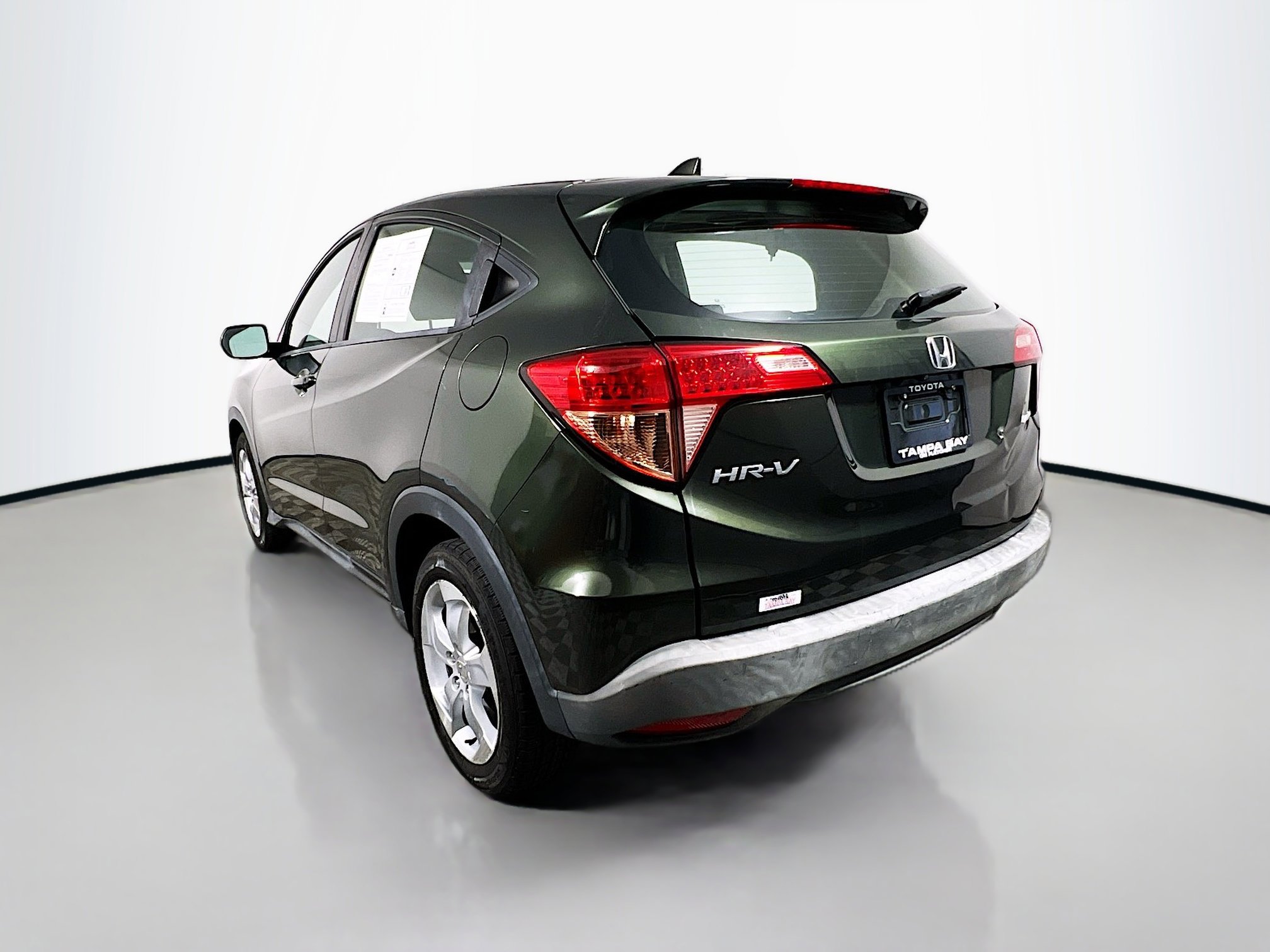 Used 2016 Honda HR-V LX image 8