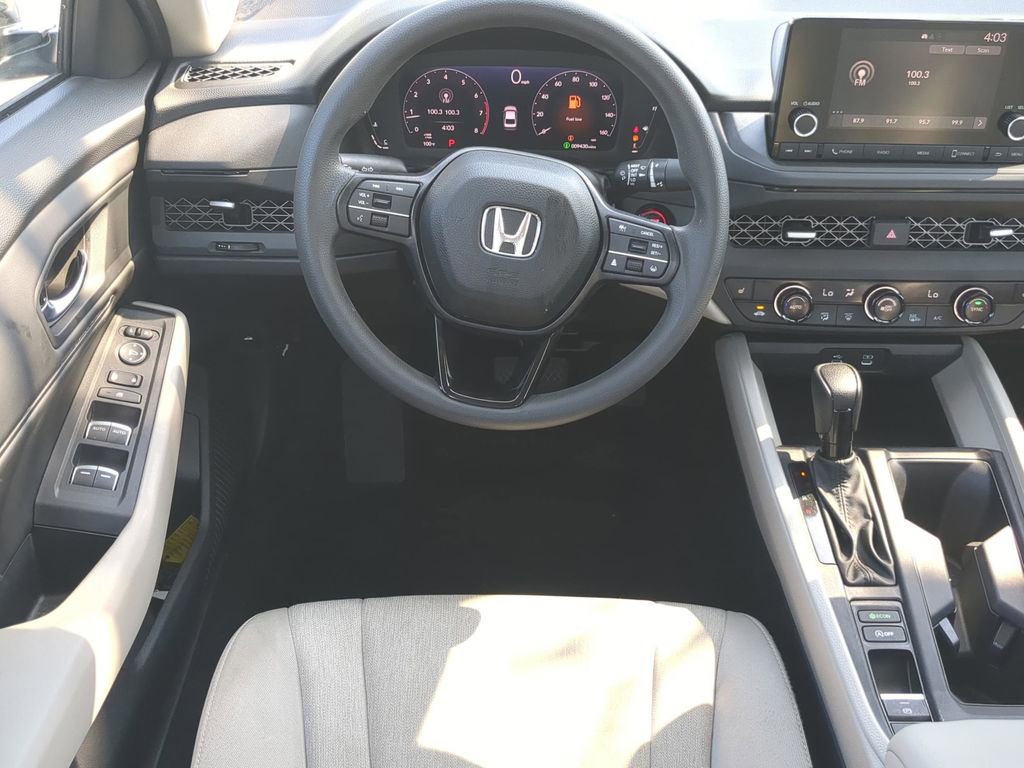 Used 2025 Honda Accord SE image 14