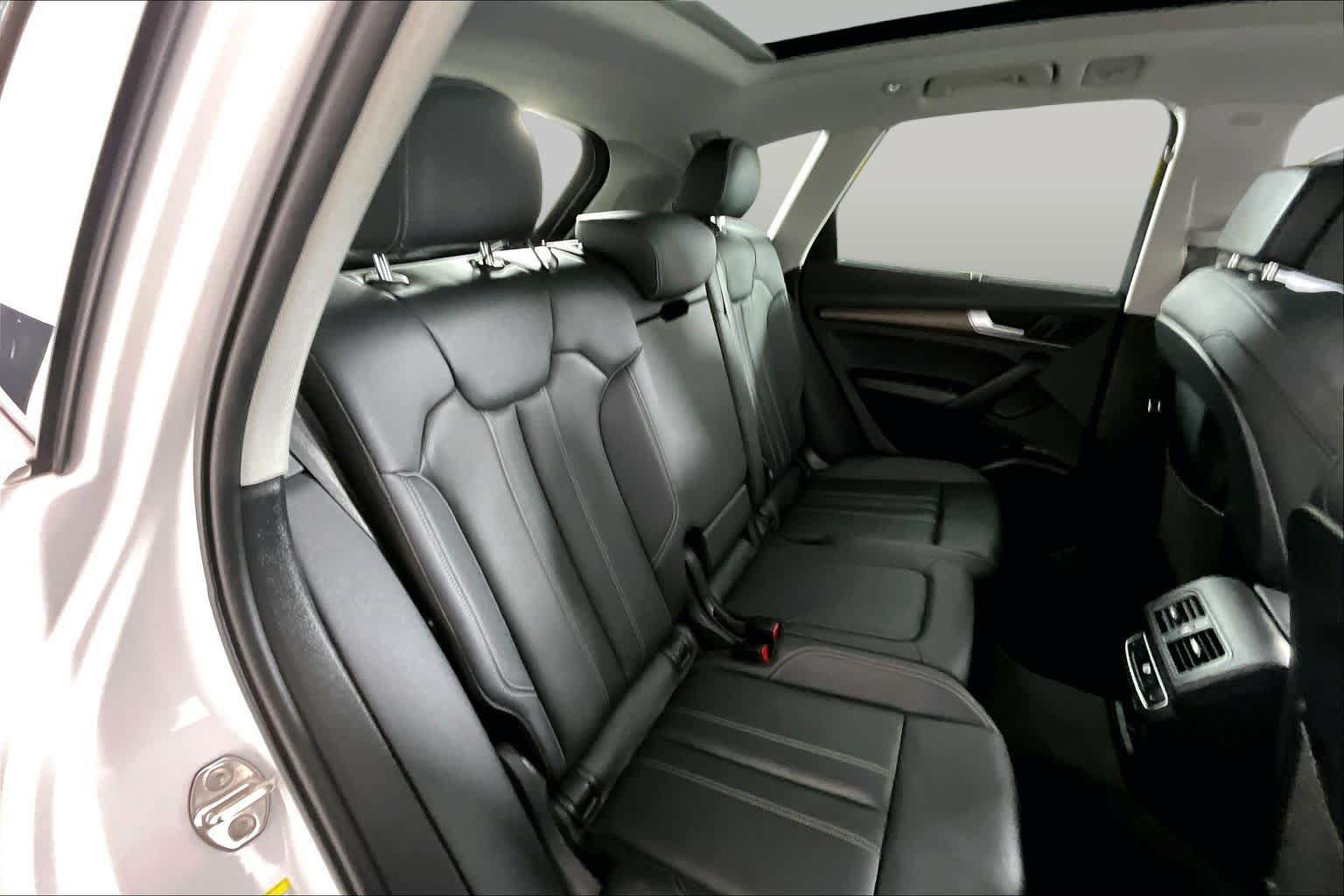Used 2023 Audi Q5 2.0T Prestige w/ Prestige Package AWD/4WD image 19