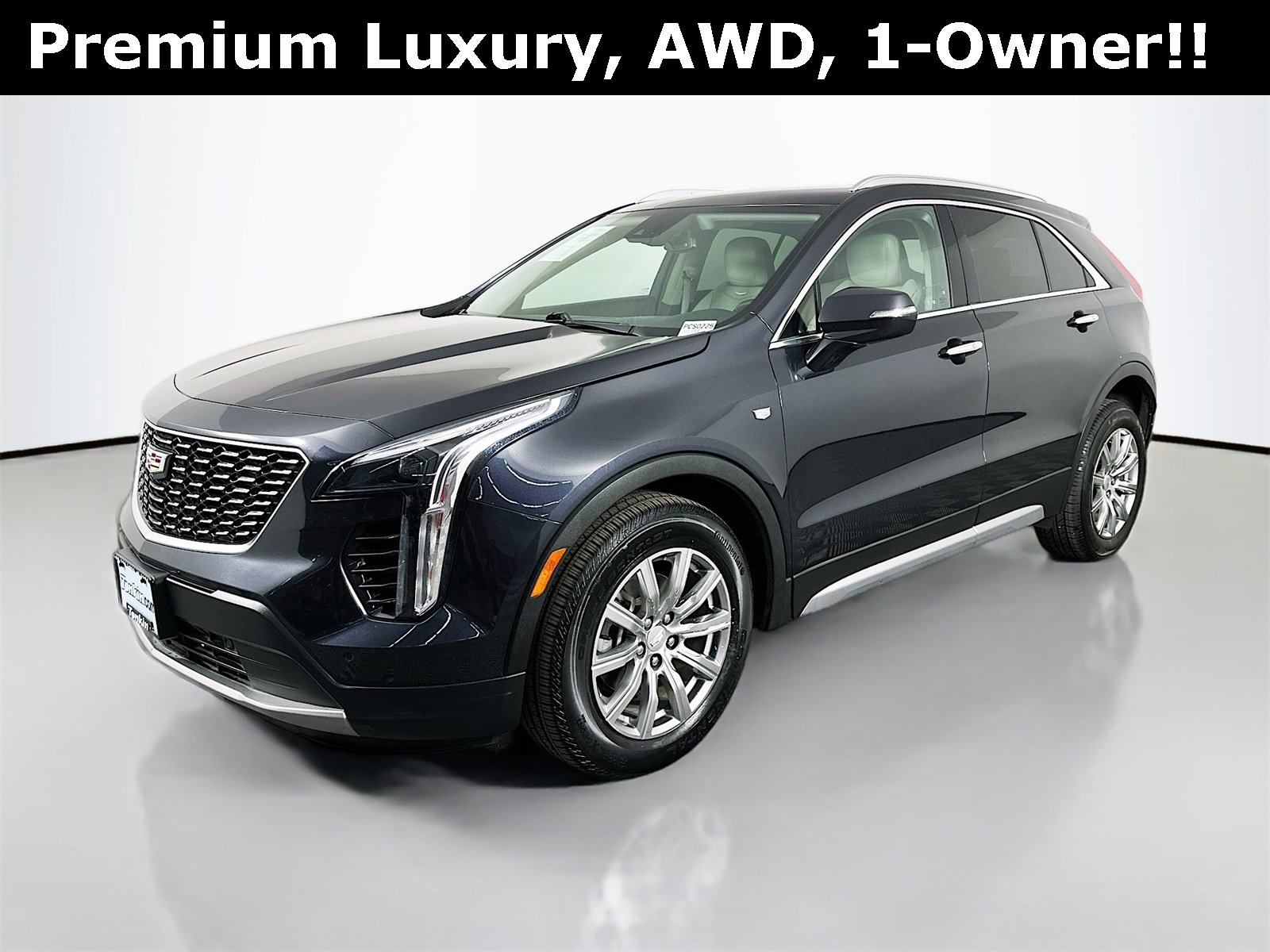 Used 2023 Cadillac XT4 Premium Luxury image 4