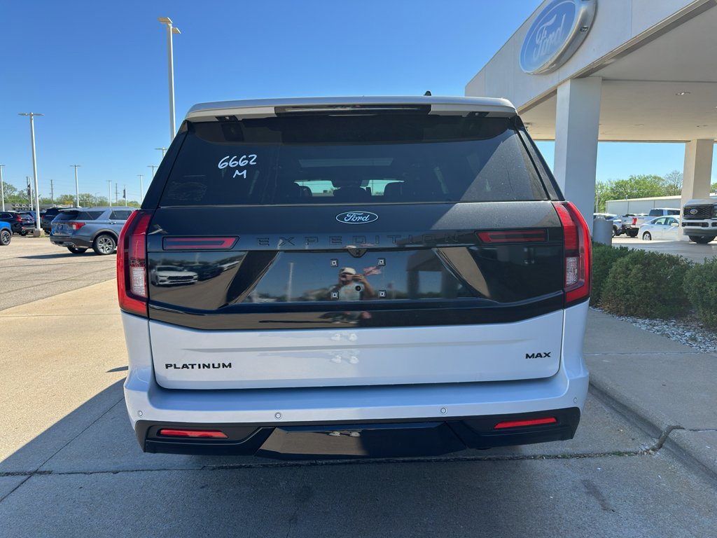 New 2026 Ford Expedition Max Platinum AWD/4WD image 9