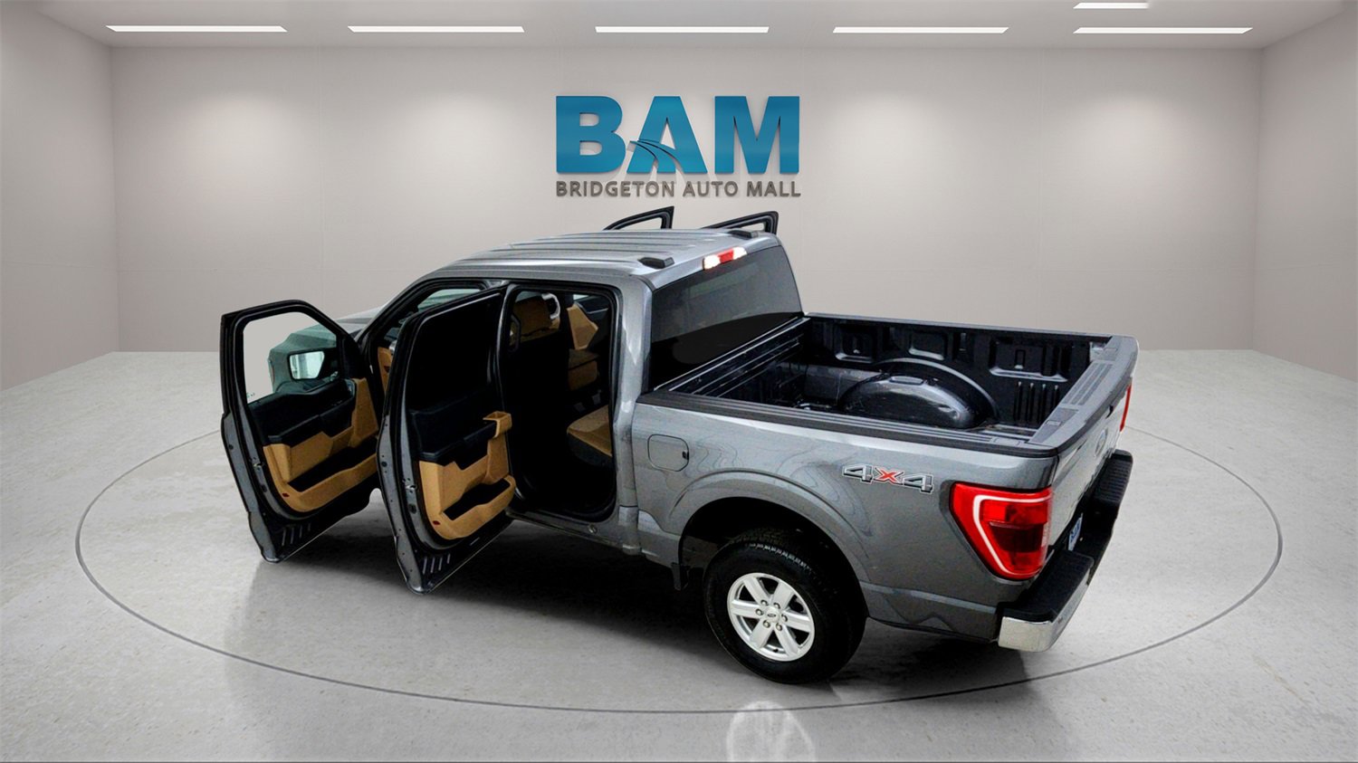 Used 2023 Ford F150 XLT image 33