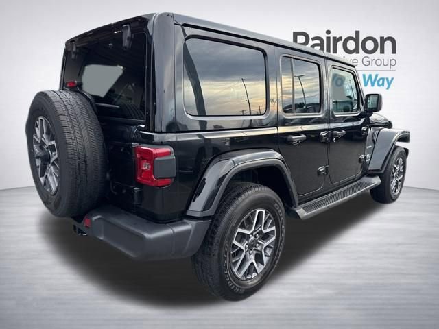 Used 2024 Jeep Wrangler Sahara image 8