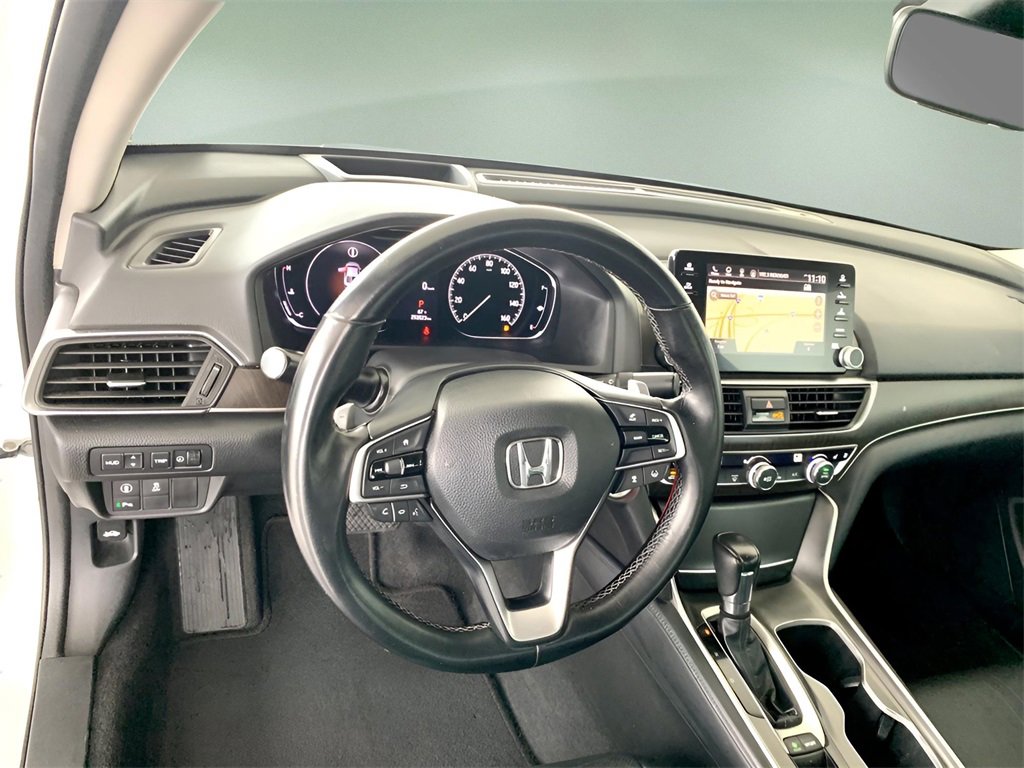 Used 2018 Honda Accord Touring image 14