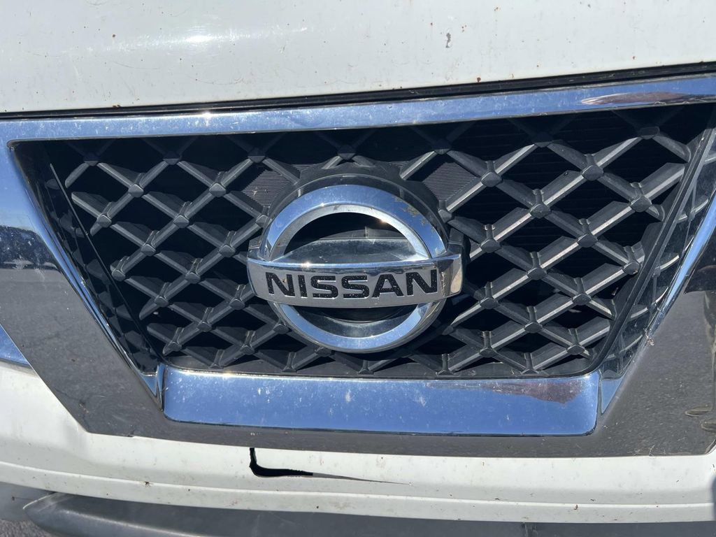 Used 2016 Nissan Frontier SV w/ SV Value Truck Package AWD/4WD image 5