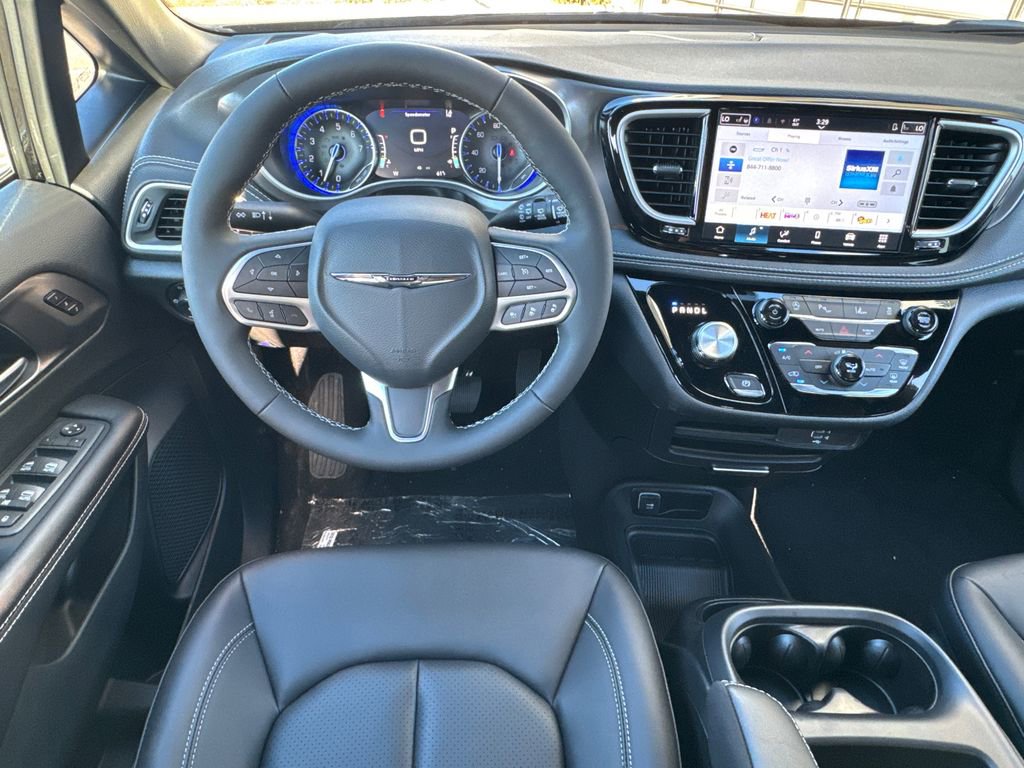 New 2026 Chrysler Pacifica Select FWD image 20