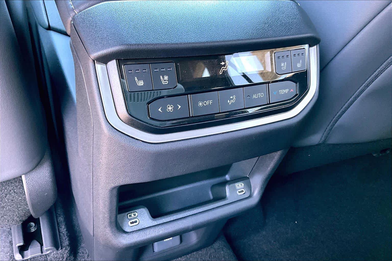 New 2026 Lexus TX 500h AWD w/ Technology Package image 13