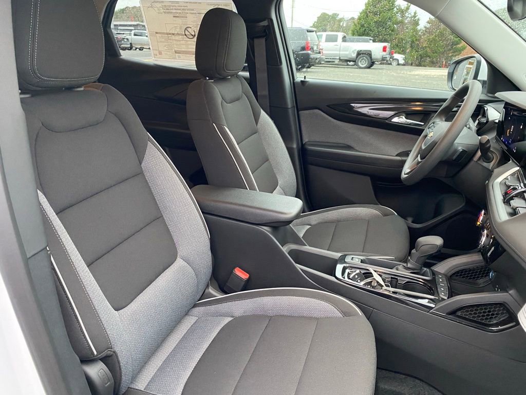 New 2026 Chevrolet TrailBlazer LT w/ LPO, Blackout Package image 22