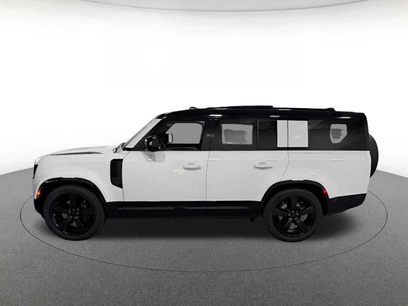 New 2026 Land Rover Defender 130 X-Dynamic SE image 2