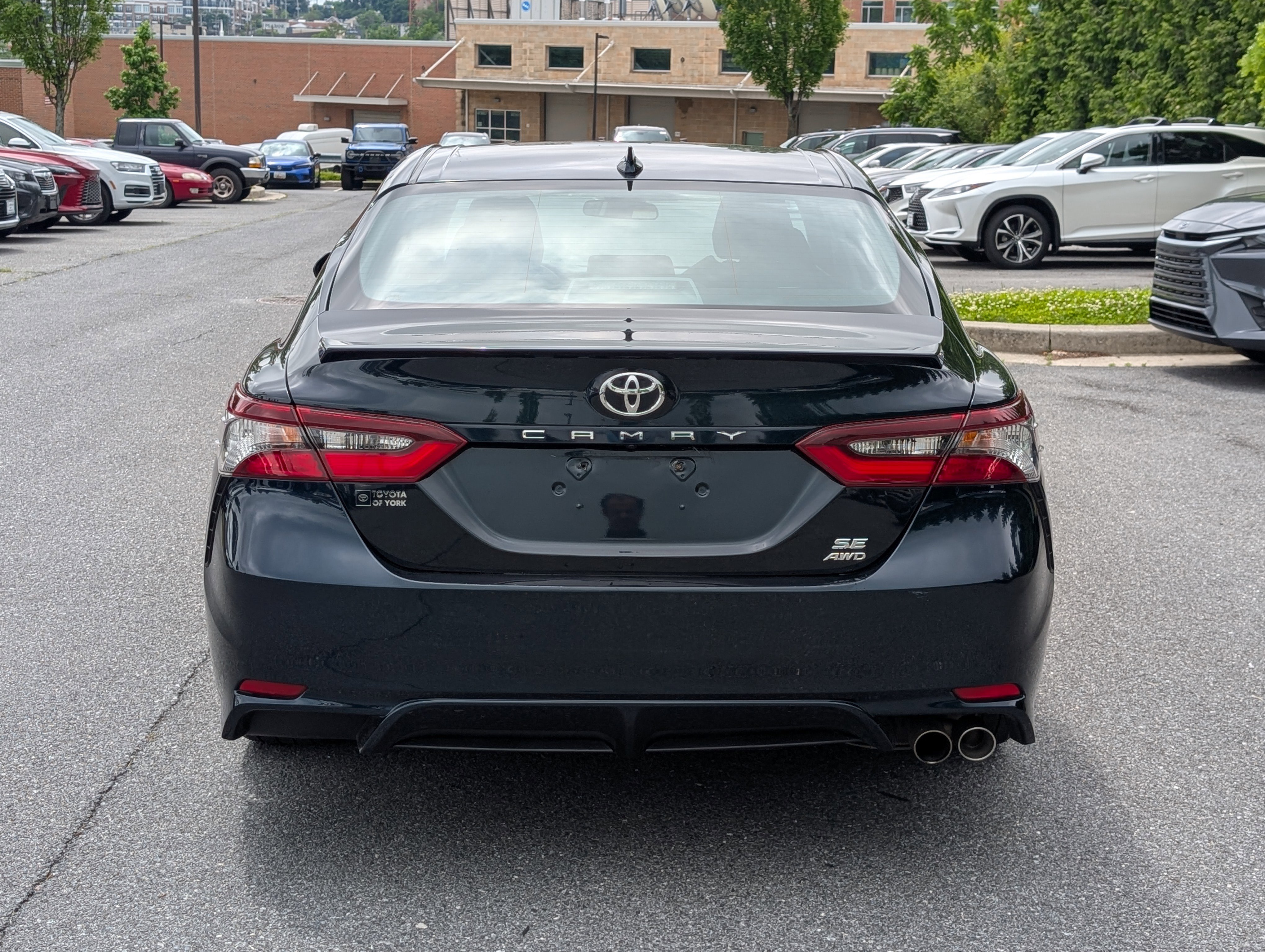 Used 2021 Toyota Camry SE image 5