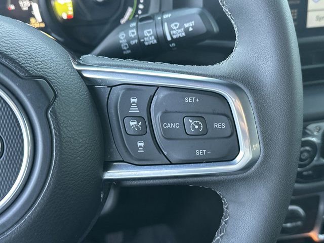 Certified 2025 Jeep Wrangler Unlimited Sahara w/ Safety Group image 28