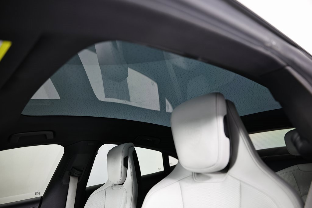 Certified 2024 Porsche Taycan image 21