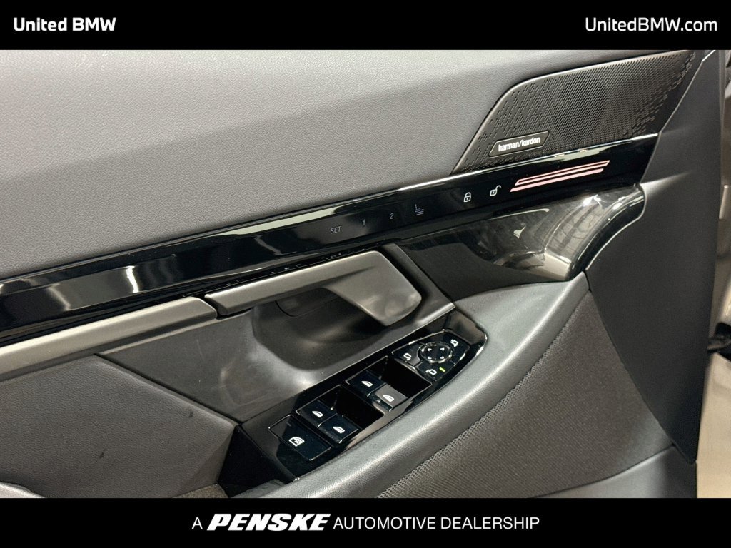 Certified 2026 BMW 530i RWD image 10