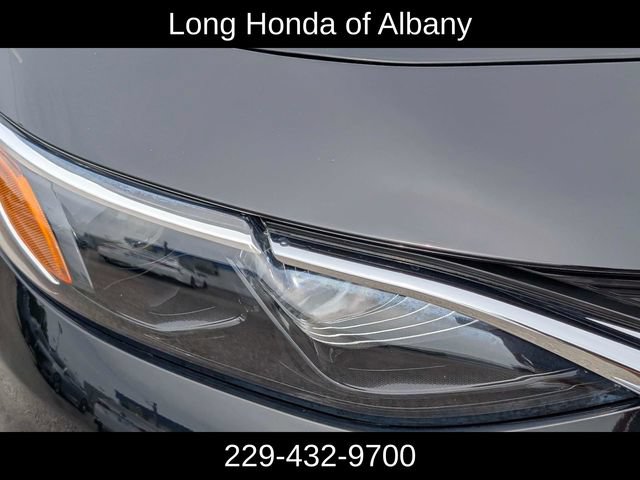 Used 2022 Chevrolet Malibu LT FWD image 3