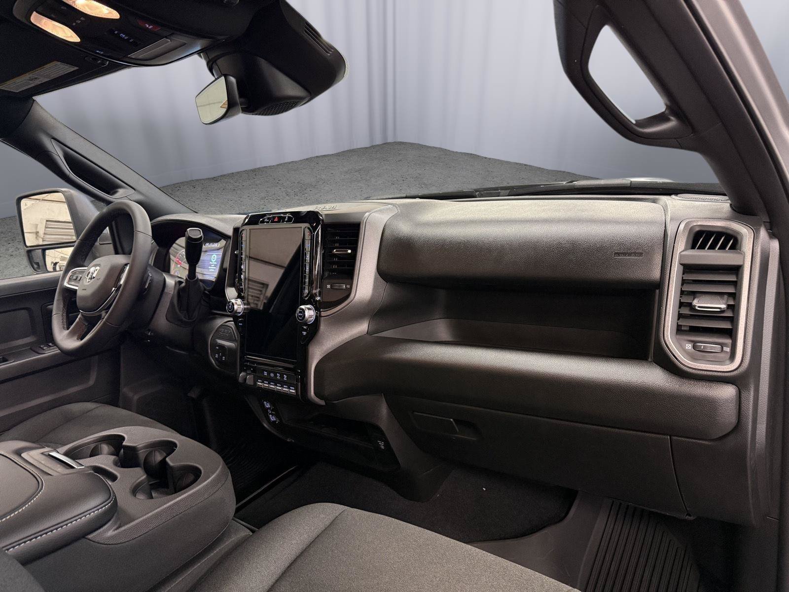 New 2026 RAM 2500 Tradesman AWD/4WD image 38