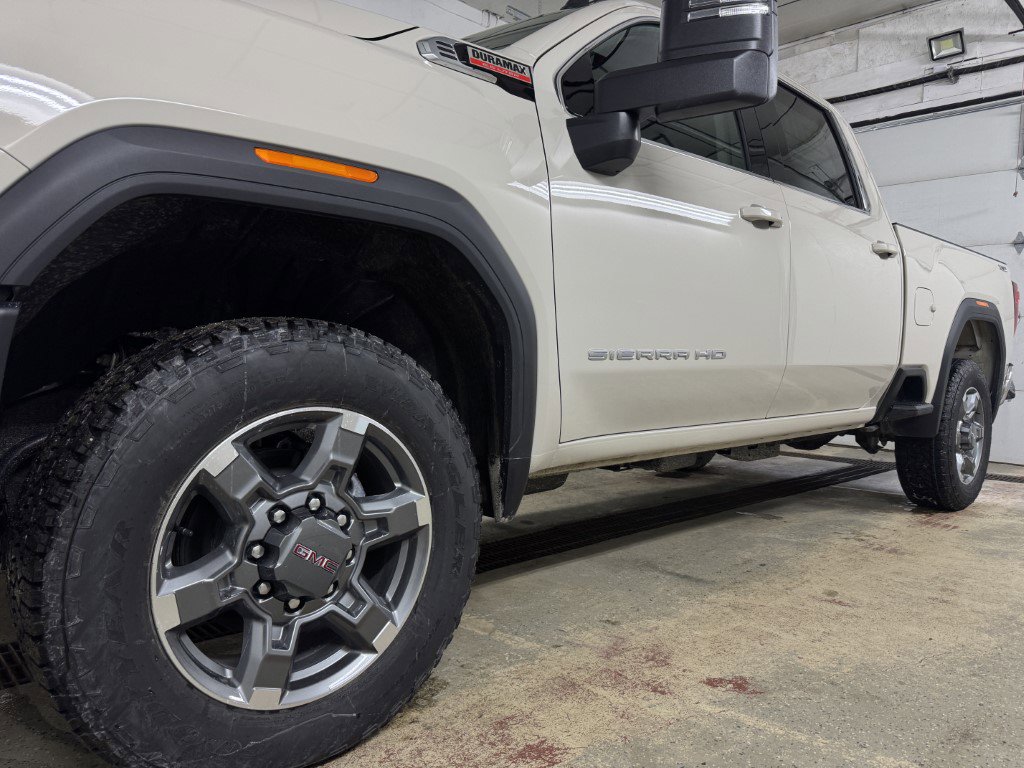 New 2026 GMC Sierra 2500 SLE image 10