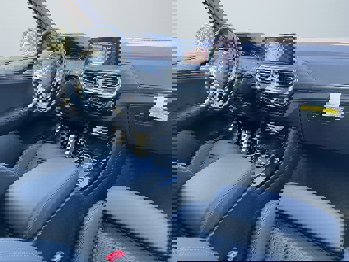 Used 2024 BMW X3 xDrive30i w/ Convenience Package image 15