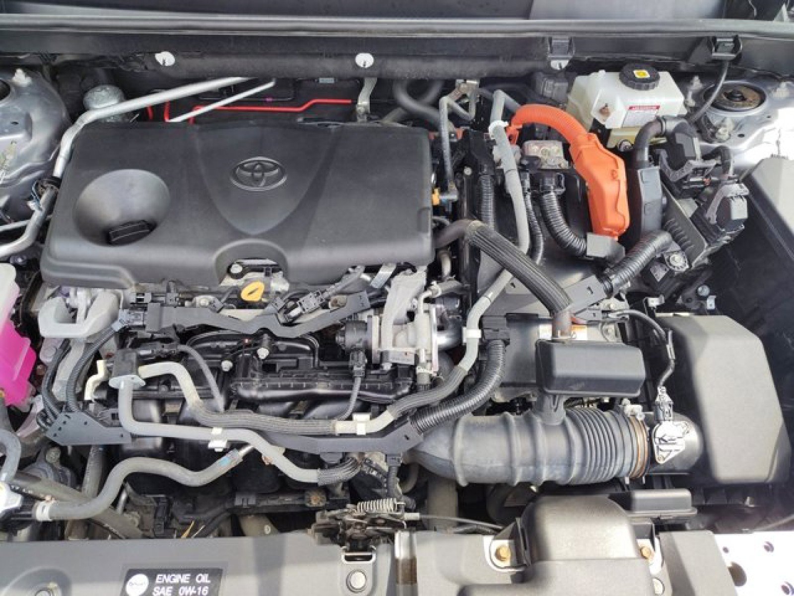 Used 2021 Toyota RAV4 XLE Premium image 9