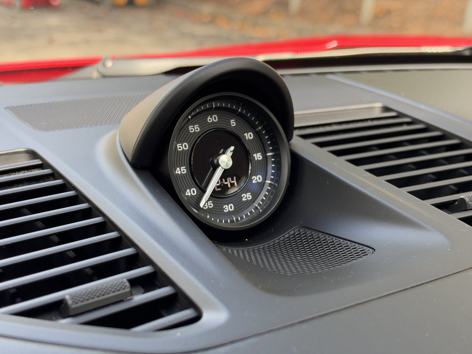 Used 2025 Porsche 911 Carrera RWD image 20