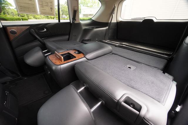 Used 2023 Nissan Armada SL w/ Captain's Chairs Package RWD image 31