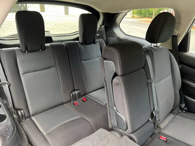 Used 2019 Nissan Pathfinder SV FWD image 17