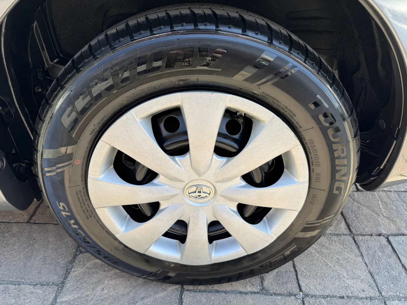 Used 2010 Toyota Corolla LE FWD image 13