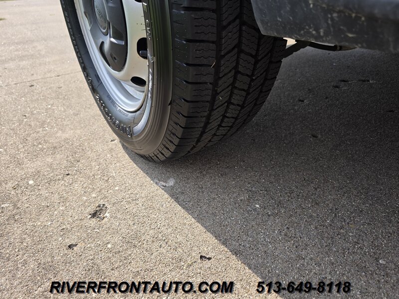 Used 2019 Ford Transit 150 130 Low Roof RWD image 20
