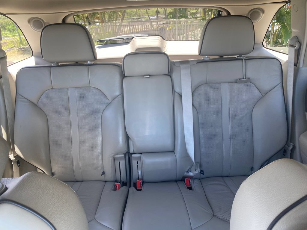 Used 2014 Lincoln MKX FWD w/ Equipment Group 102A image 18