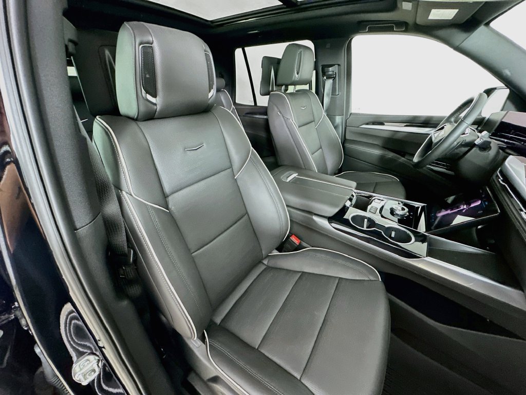 New 2026 Cadillac Escalade Sport w/ Touring Package AWD/4WD image 39