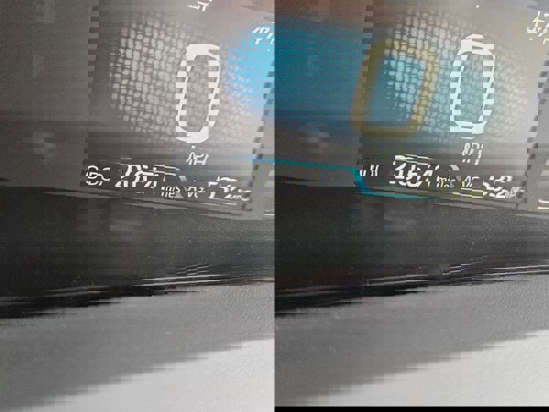 Used 2022 Toyota Prius XLE image 30