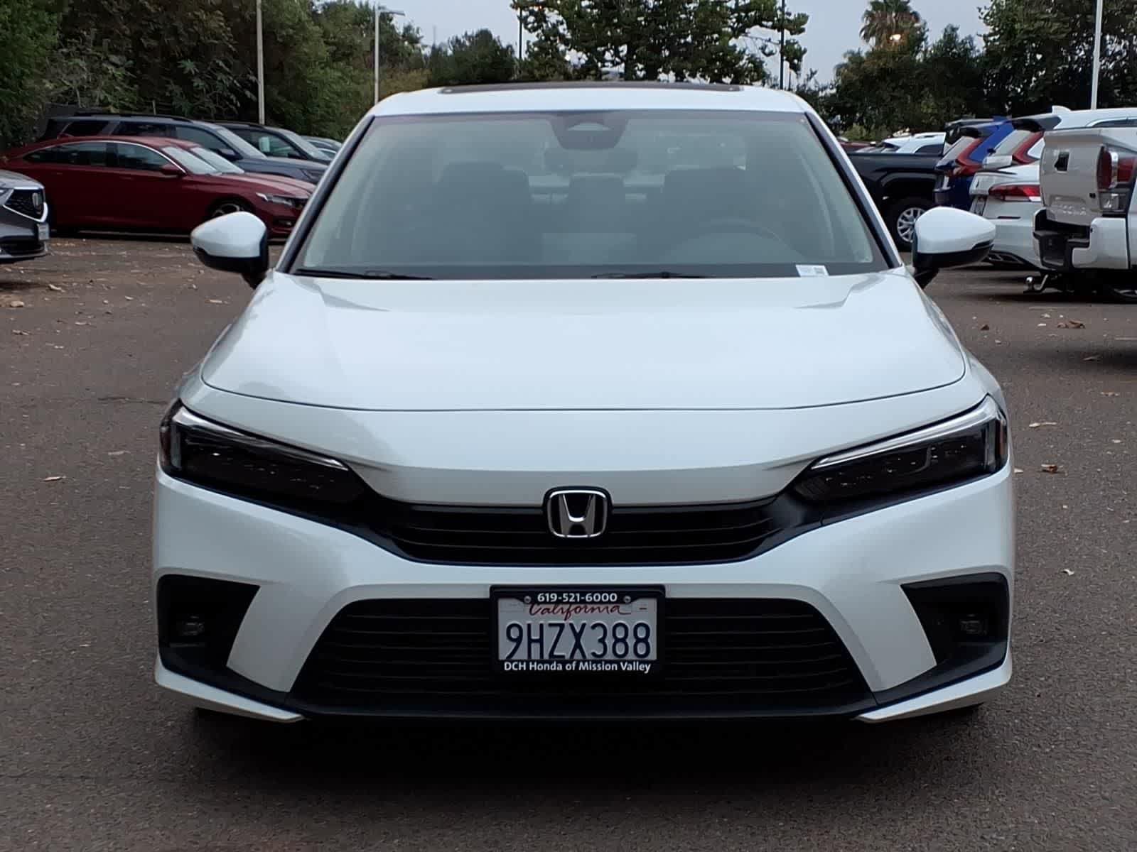 Used 2024 Honda Civic Touring image 2