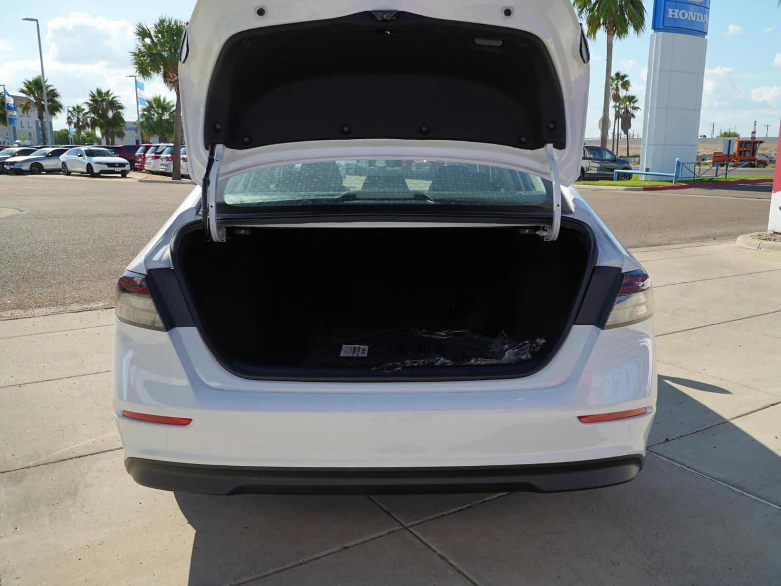 New 2025 Honda Accord SE image 7