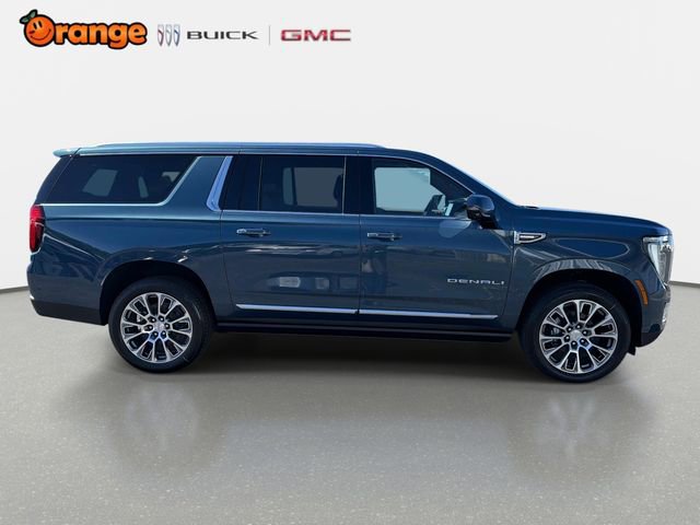 New 2026 GMC Yukon XL Denali w/ Denali Reserve Package image 2