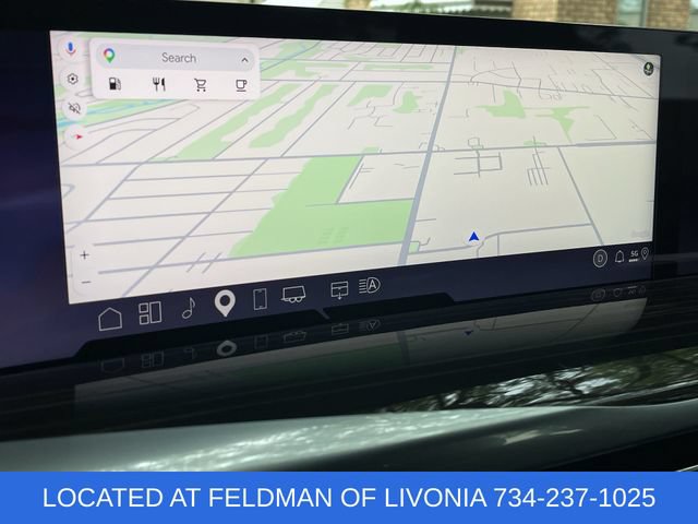 Certified 2025 Cadillac Escalade Luxury w/ LPO, Floor Liner Package AWD/4WD image 14