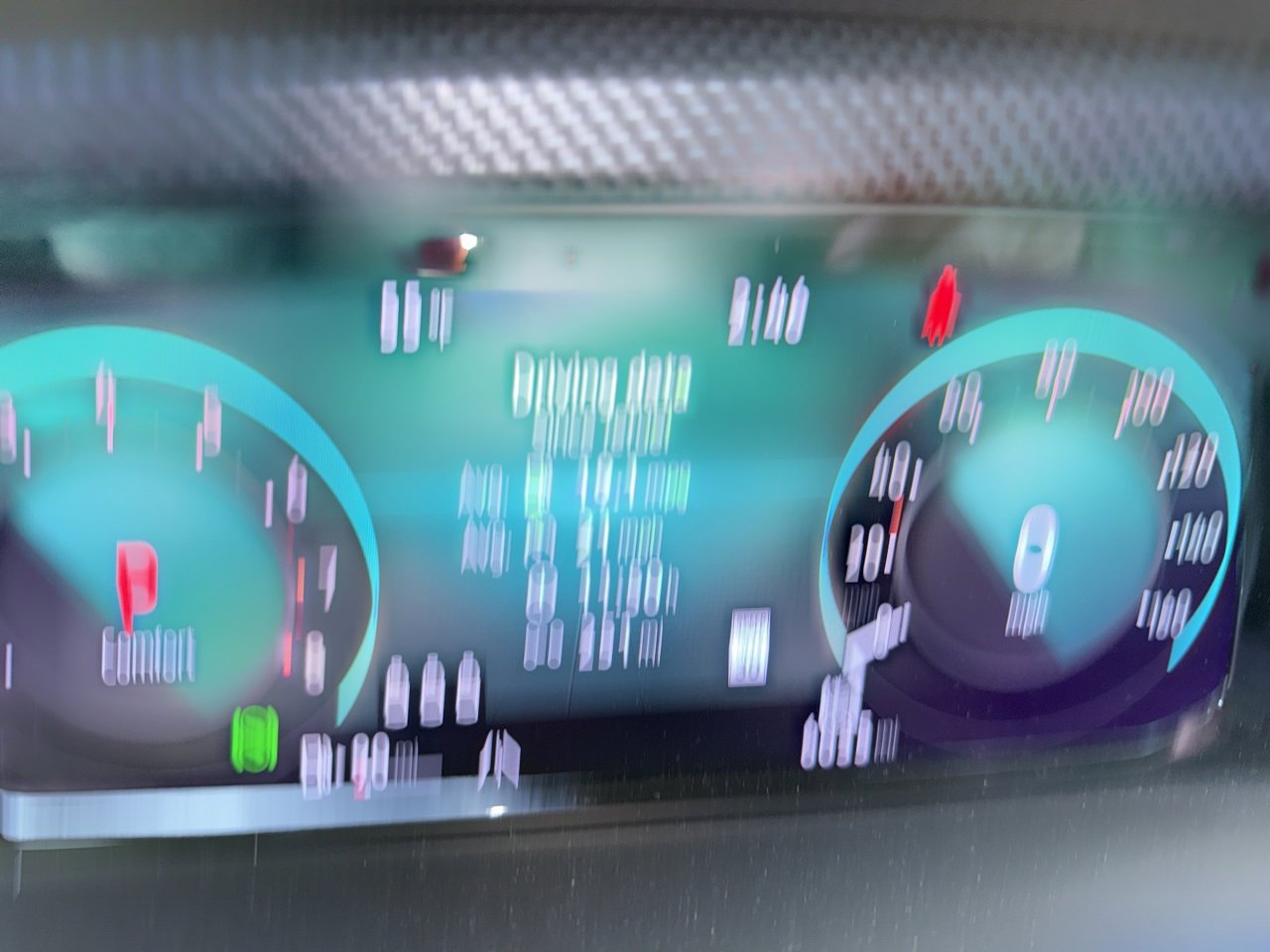 Used 2025 Volkswagen Atlas Cross Sport SEL Premium R-Line image 9