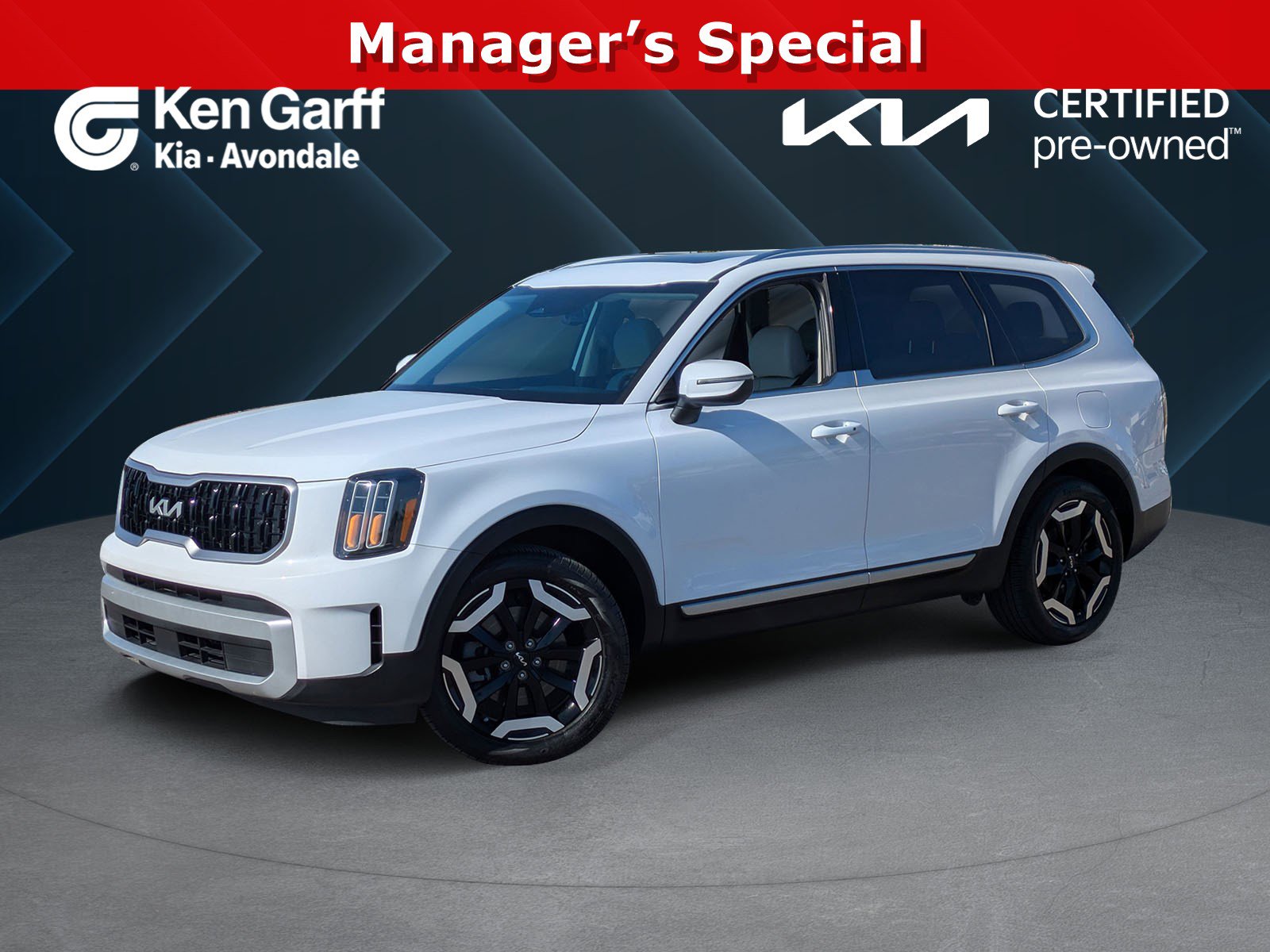 Used 2024 Kia Telluride EX w/ EX Captain's Chair Package image 1