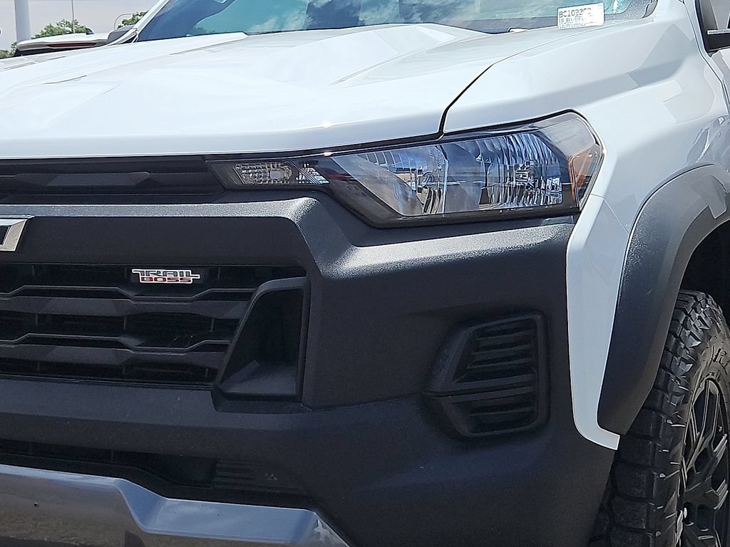 Used 2024 Chevrolet Colorado Trail Boss w/ Advanced Trailering Package AWD/4WD image 7